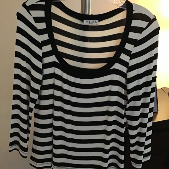 BCBG Paris black and white striped top, size L - Picture 3 of 5